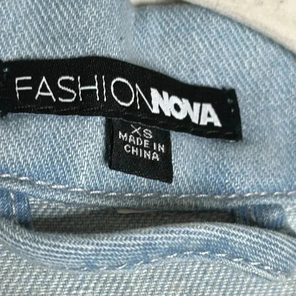 Never Fray Never Distressed Denim Shirt - Light Wash - Picture 10 of 12